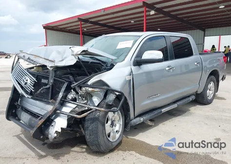 2011 Toyota Tundra Limited 5.7L V8 z USA, uszkodzony, nr VIN 5TFHY5F11BX200498